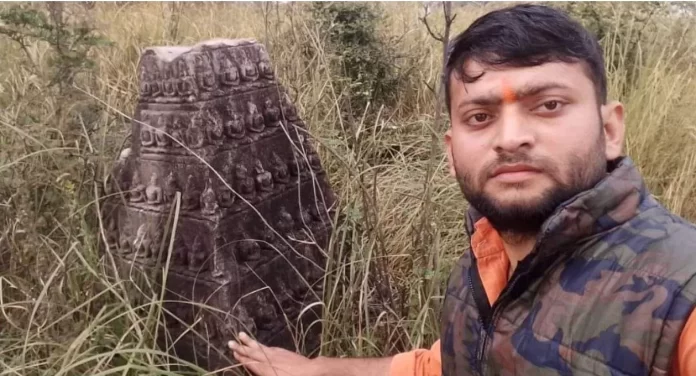 Votive Stupa  लालापुर - चित्रकूट में वोटिव स्तूप